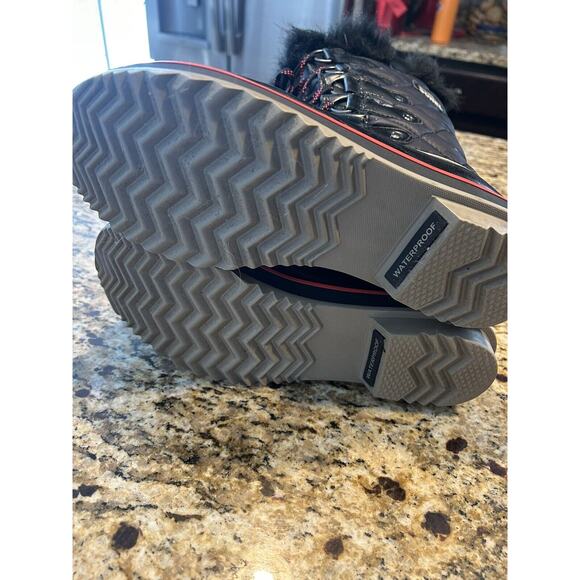 Sorel Tofino Cate NL2191-010 Black & Red Winter Boots Quilted Waterproof 8.5 - Picture 9 of 10